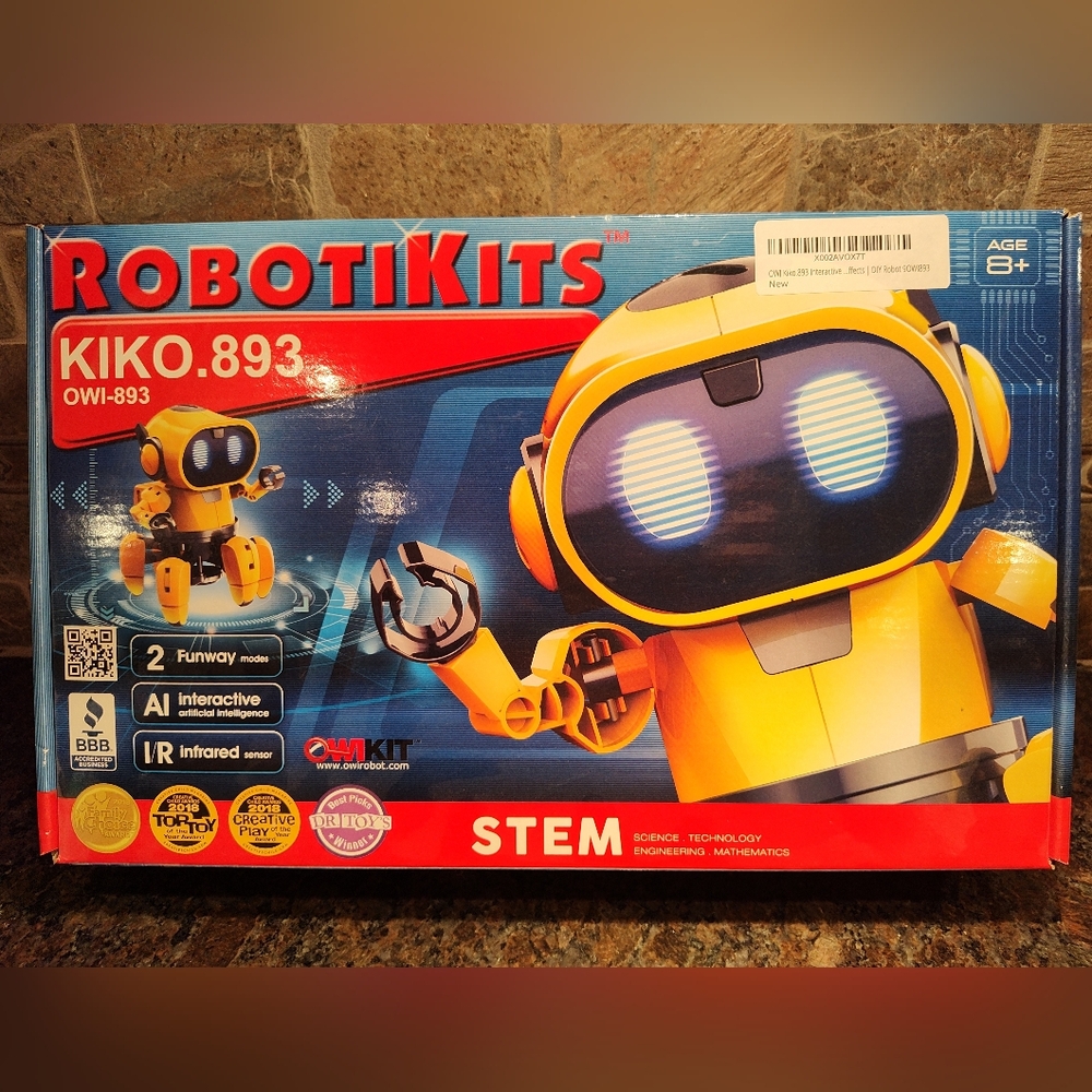 RobotiKits KIKO.893 Interactive Yellow Robot